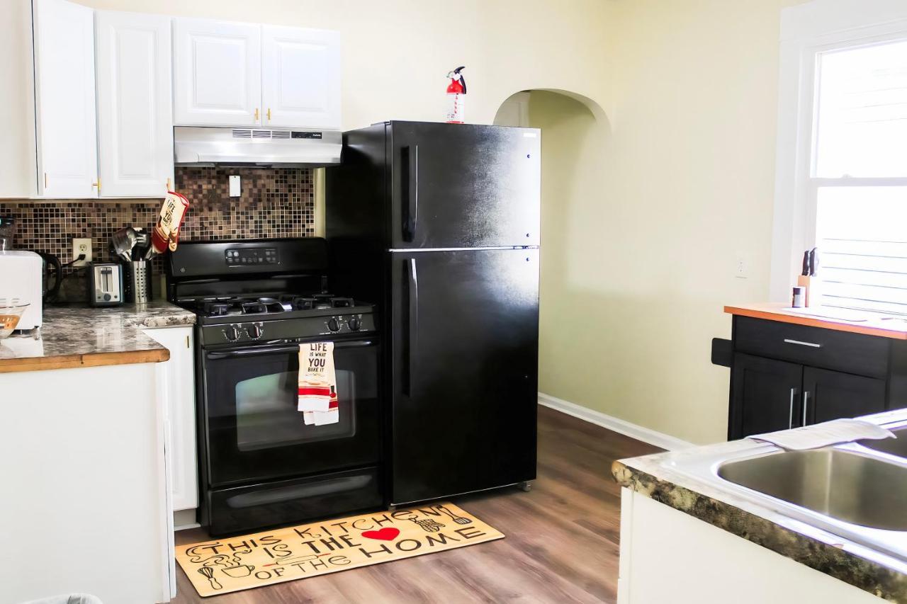 Cozy City Retreat Near Downtown Indianapolis- Private Bedroom Eksteriør billede