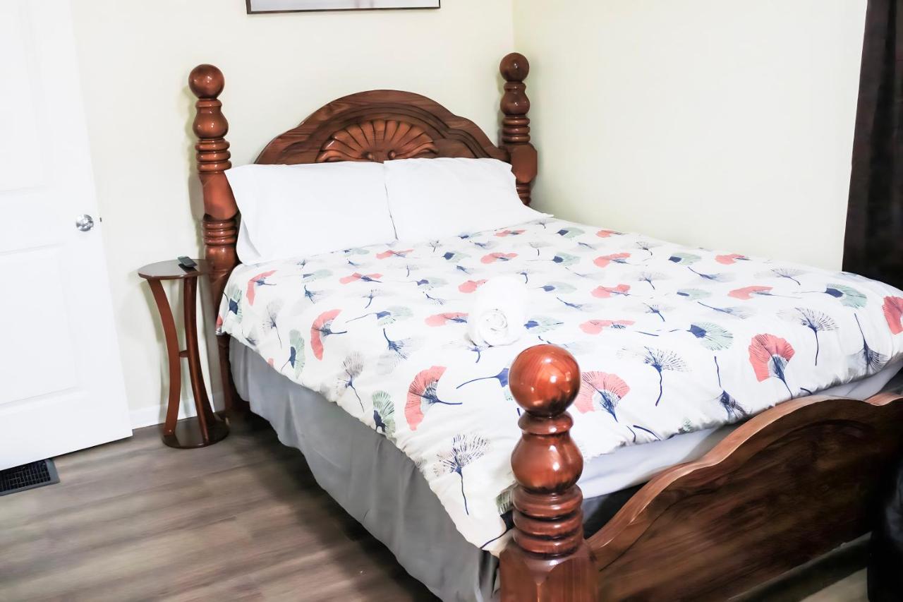 Cozy City Retreat Near Downtown Indianapolis- Private Bedroom Eksteriør billede